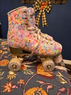 Cynthia Rowley roller skates