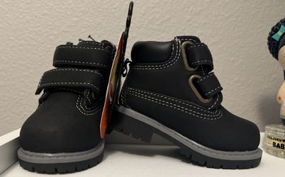 Boots Size 2 Boys