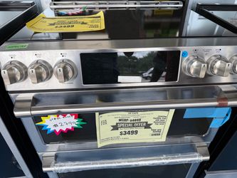 Stainless steel GE Cafe 30-inch induction range