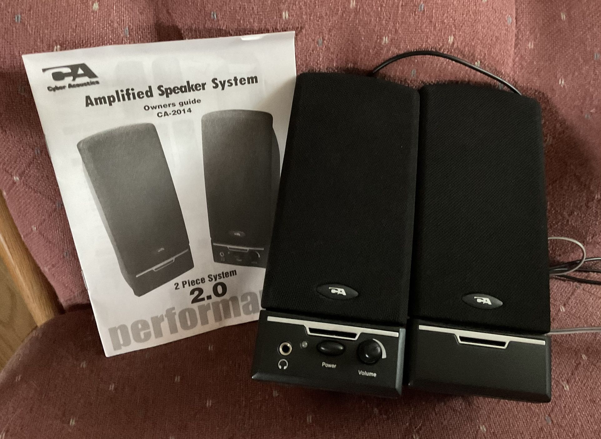 Amplified Speaker System/2 Pieces