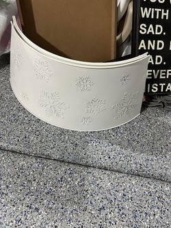 Christmas Tree Skirt (Metal)