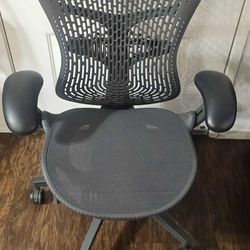 Herman Miller Mirra 2