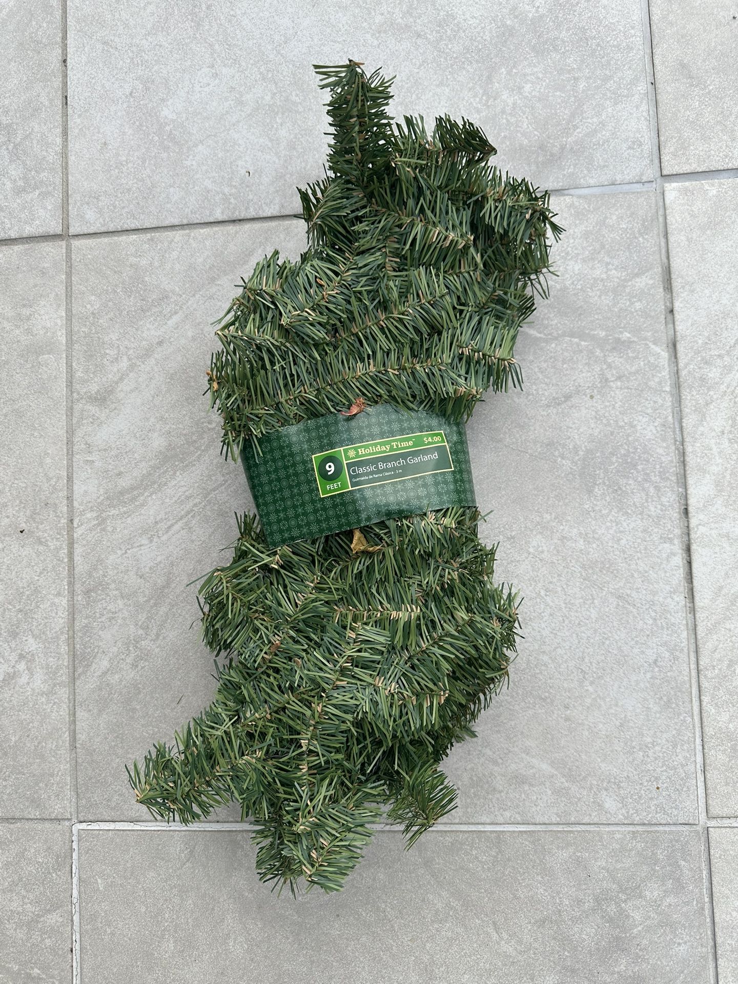 Classic Branch Garland