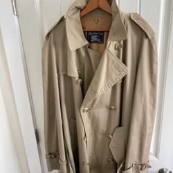 Mens 1980’s Large Trench Coat Burberrys  With Liner And All Original Details