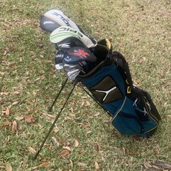 Callaway Mens Right Handed Complete Golf Set 