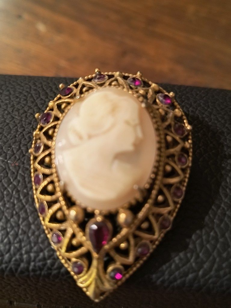 Vintage Florenza Brooch