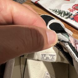 Vans Size Men Size 5.5 And Women’s 7 