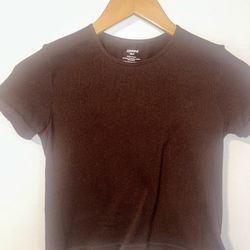Abound short-sleeve brown ribbed t-shirt. 
