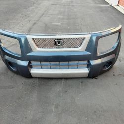 2003-2008 Honda Element Complete Front Bumper With All The Accessories OEM.