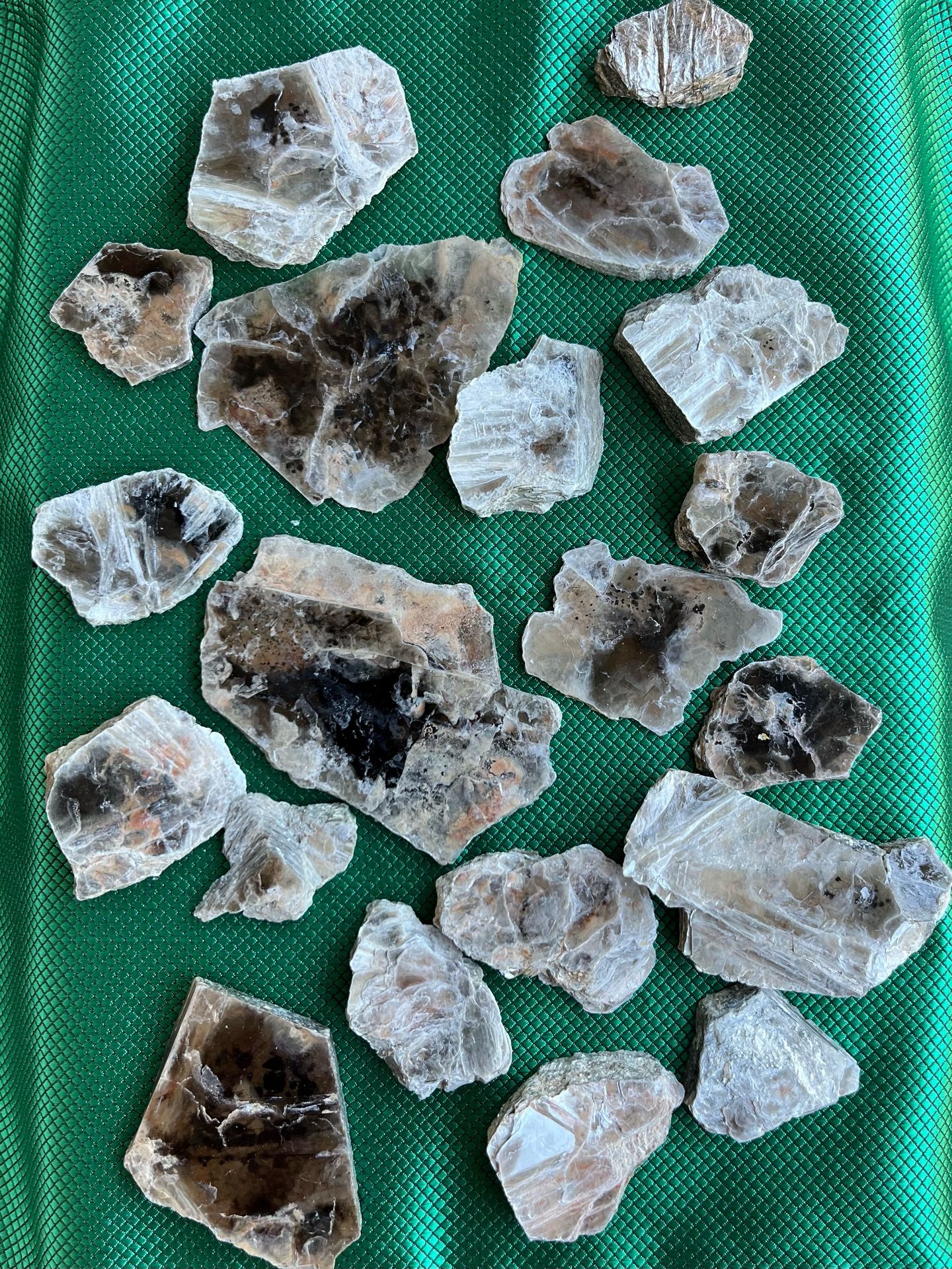 Mica Books Muscovite/Biotite. Rocks Minerals Crystals Gemstones