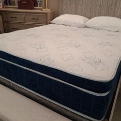 Cool Queen Gel Foam Mattress