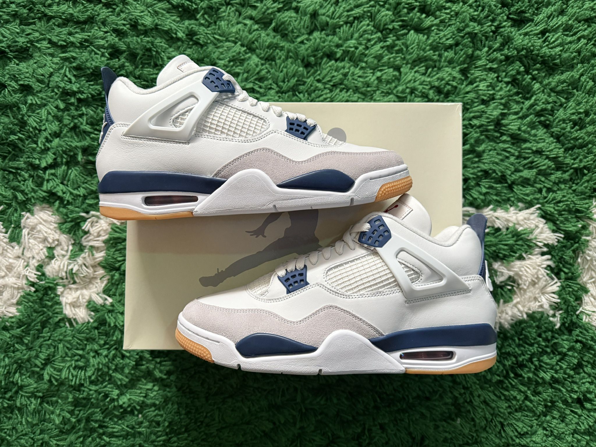 Jordan 4 SB Retro Navy