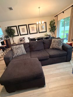 Charcoal gray sectional sofa features a left arm or right arm facing design. Smoke & Pet Free Home