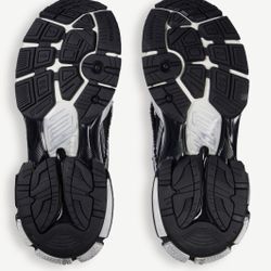 Balenciaga Runner Sneaker in black and white mesh and nylon