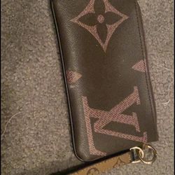 Wristlet