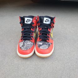 Size 7.5 Going for 100