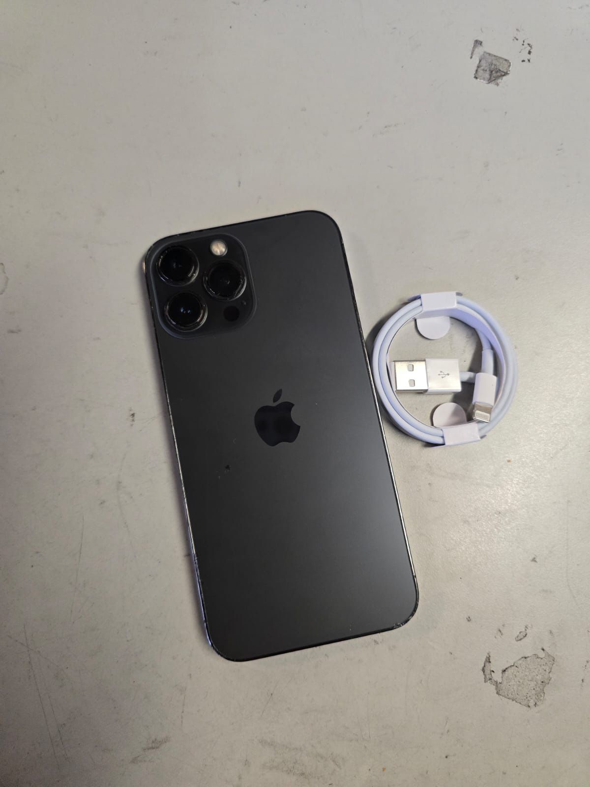 Iphone 13 pro max 256 gb 5g at&t unlock for all at&t network including cricket. You can use att&t cricket h2o wireless net10 airvoice zinmobile etc. W