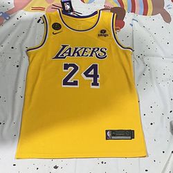 Los Angeles Lakers Player Bryants Yellow Jersey Number 24
