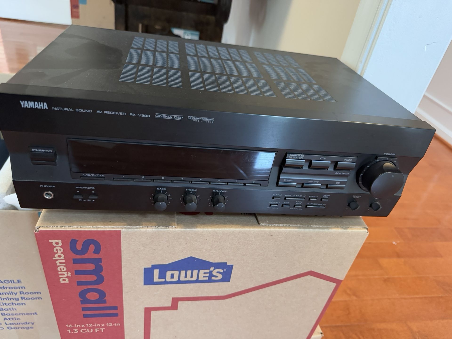 Yamaha RX-V393 AV Receiver (Fully Working) (No Remote)