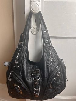 Angel Kiss Purse – Great Condition – Stylish Everyday Bag
