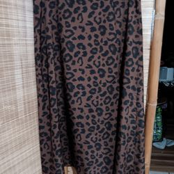 Ladies Shein Cheetah skirt