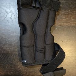 Knee Brace