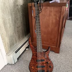 Peavey Millenium Electric Guitar
