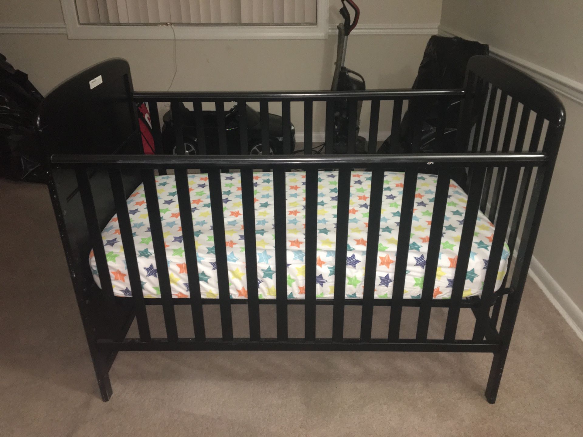 Baby crib never used $75