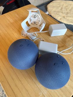 2 Amazon Echo Dot + Wall Mount + Power Adapters