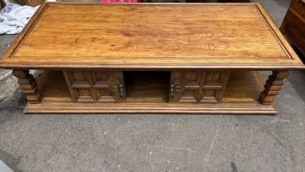 Thomasville vintage coffee table large antique coffee table solid wood L66”*W30”*H17”(address in description)  👇delivery 🚚 available within 15 miles
