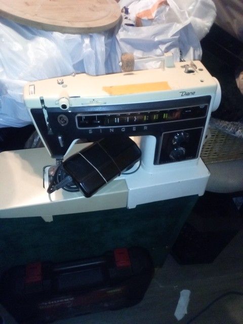 Singer Electric Sewing Machine