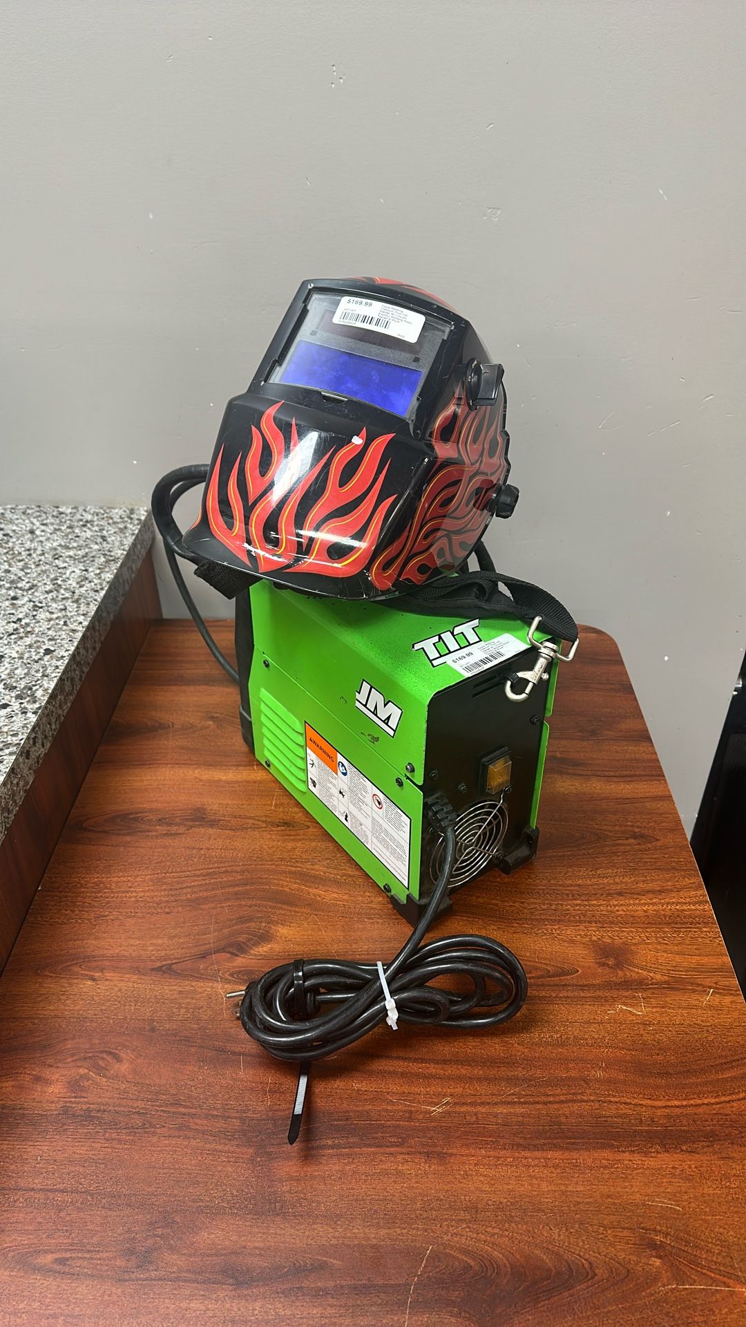Titanium Flux 125 Welder w/ Lincoln Welding Mask
