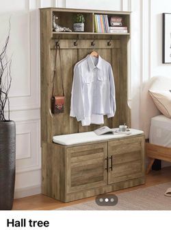 Wooden hall tree / coat rack bench