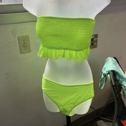 Brand new bright green two piece size small