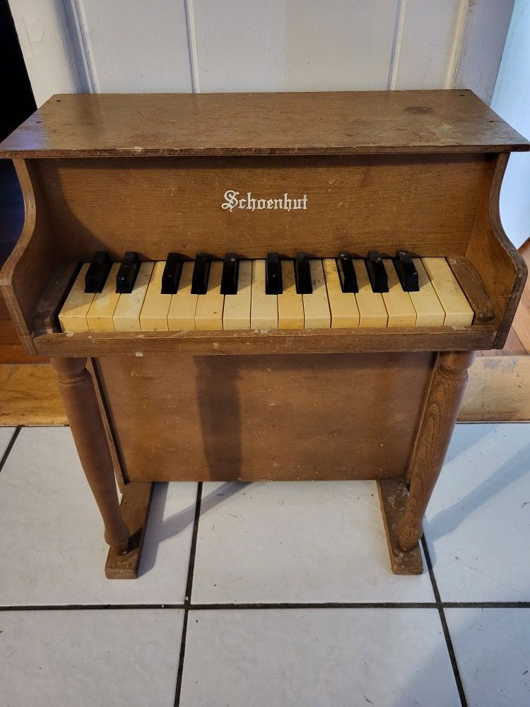 Schoenhut Antique Toy Piano 