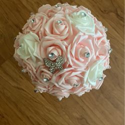 $25 New! Plush Pink and White Small Bouquet for Girls