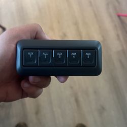 GM Genuine Parts Aux Switch 