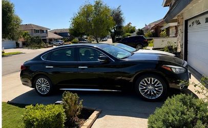 2015 Infiniti Q70l - Clean & Low Miles!