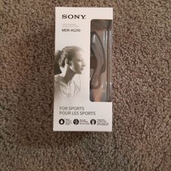 Sony Wired Headphones (NEW)