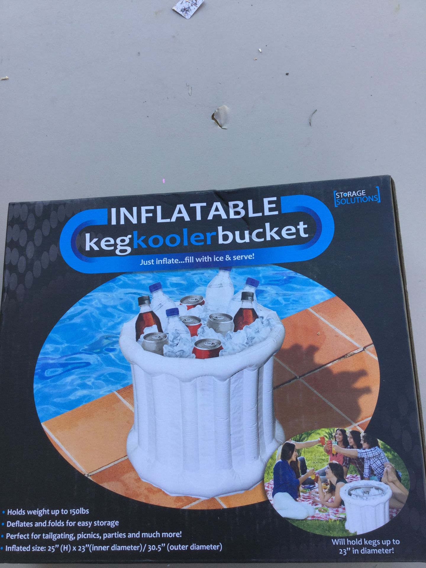 Inflatable keg cooler