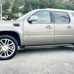 2014 Cadillac Escalade