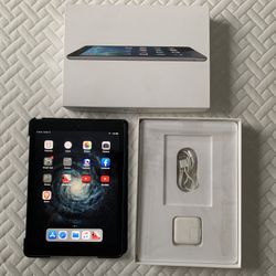 Apple iPad Air 1  model number MD786LL/A Wi-Fi 32GB Space Gray super great condition almost new 