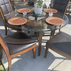 Kitchen Table 