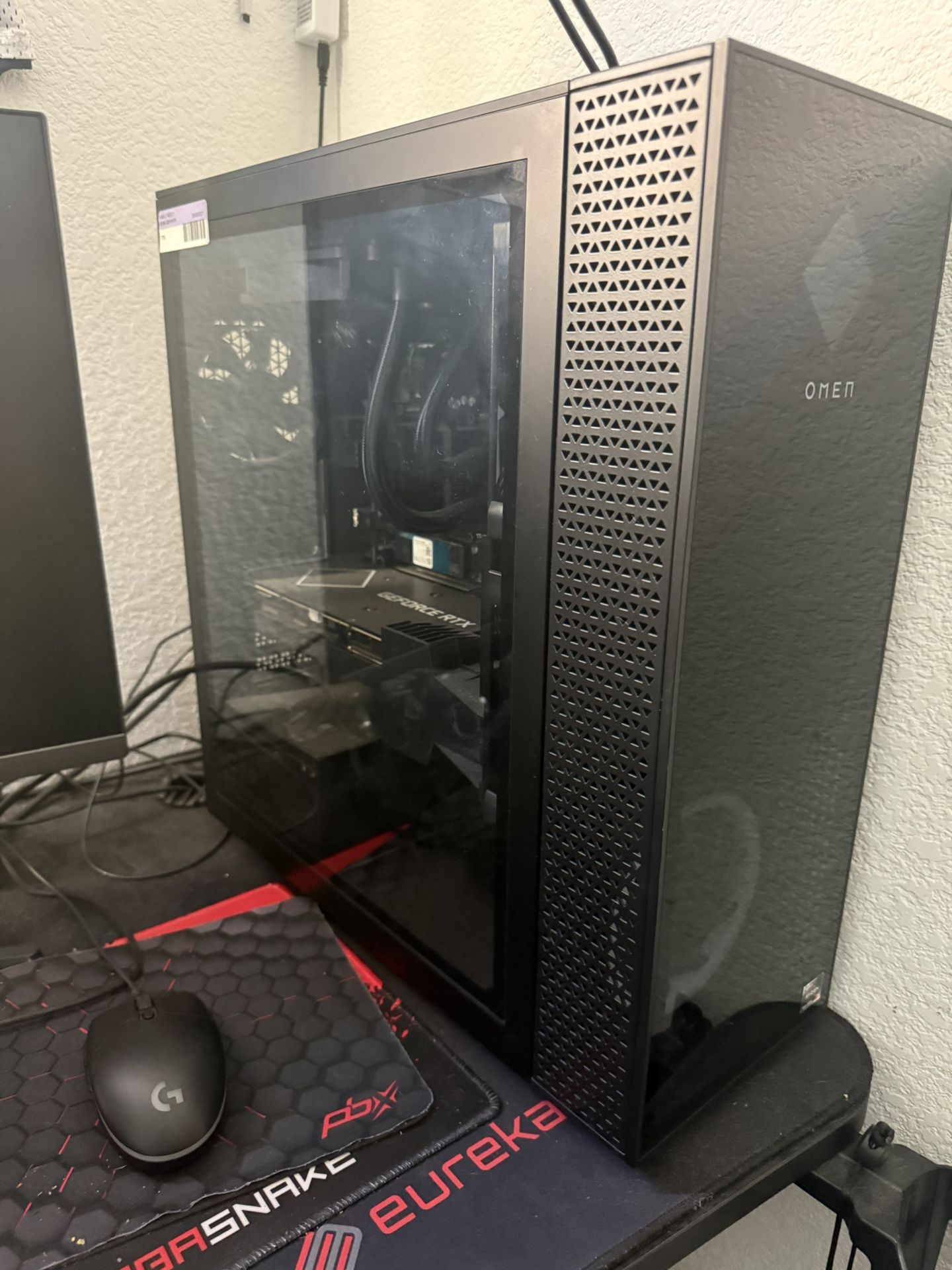 HP OMEN - 30L Gaming Desktop - AMD Ryzen 7 5800X- 16GB Memory - NVIDIA GeForce RTX 3060 Ti - 1TB, PC