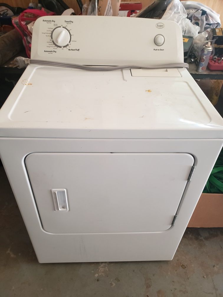 Roper Washer and dryer set.