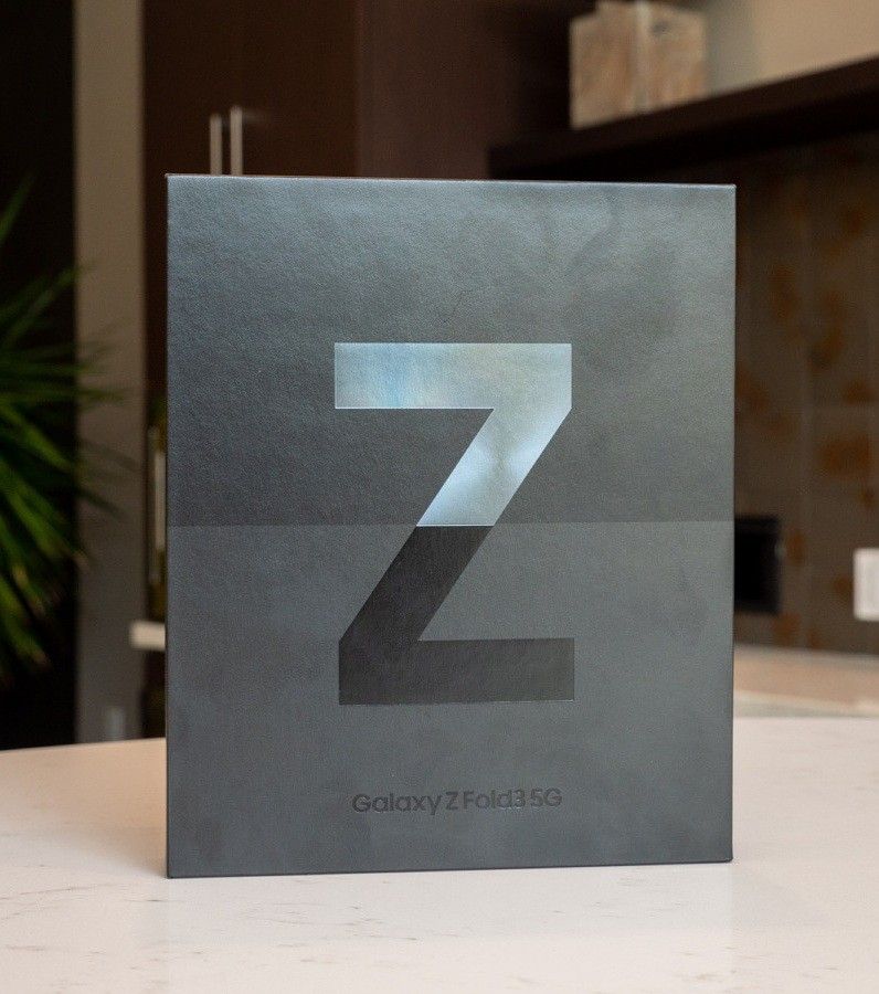 New Galaxy Fold 3 Unlocked Paperwork And Slim Armor Spigen Case $100 Value