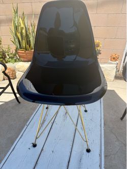 Black Molded Eiffel Chair
