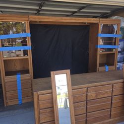 Bedroom Furniture Set