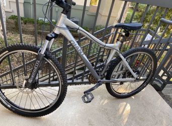 Giant Mountain Bike