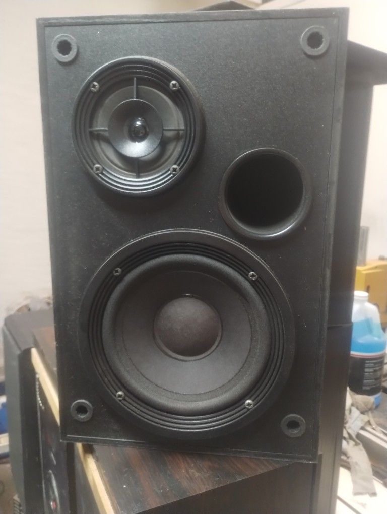 Single Bose Interaudio 2000 Speaker Made In USA